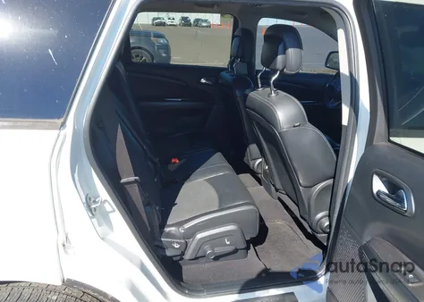 2014 Dodge Journey Crossroad z USA, uszkodzony, nr VIN 3C4PDCGG4ET311982